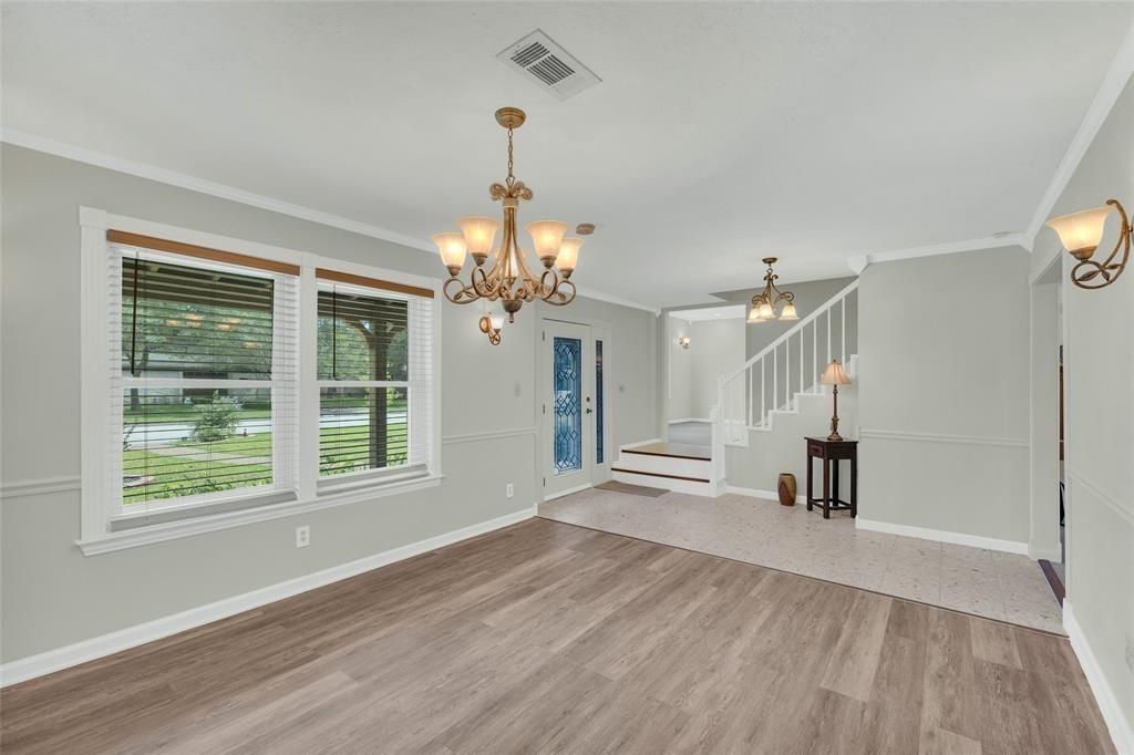 8515 Twelve Oaks Drive, Texas City, Texas image 17