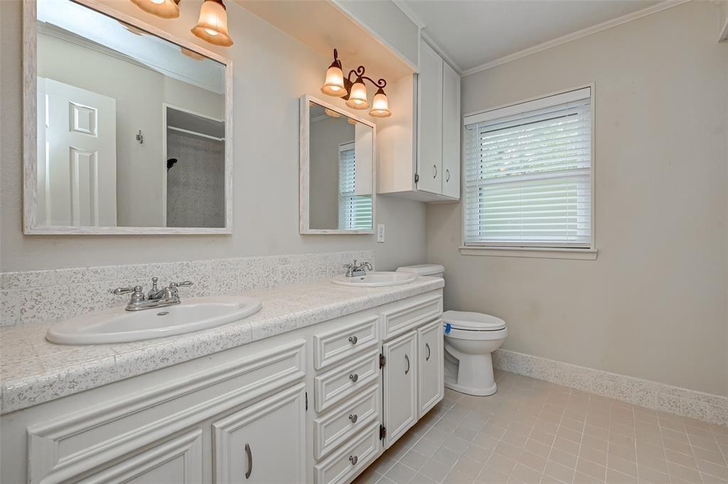 8515 Twelve Oaks Drive, Texas City, Texas image 31