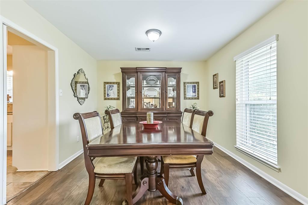 18210 Point Lookout Drive, Houston, Texas image 9