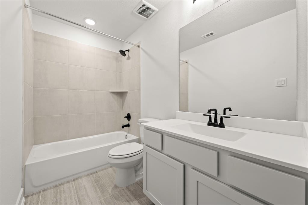 1027 Windy Creek Path, Conroe, Texas image 19