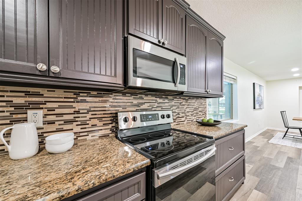 6315 Amie Lane #CR879, Pearland, Texas image 15