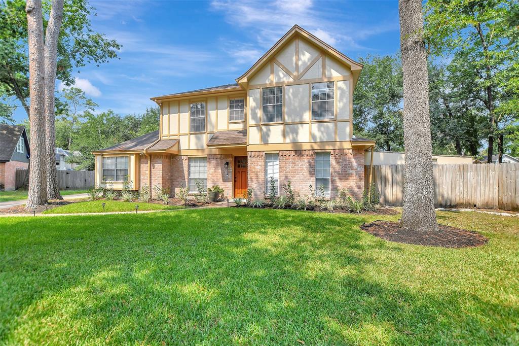 11814 Golden Pine Drive
