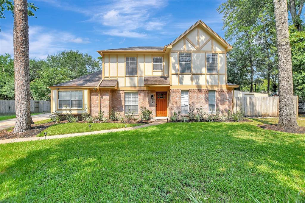 11814 Golden Pine Drive
