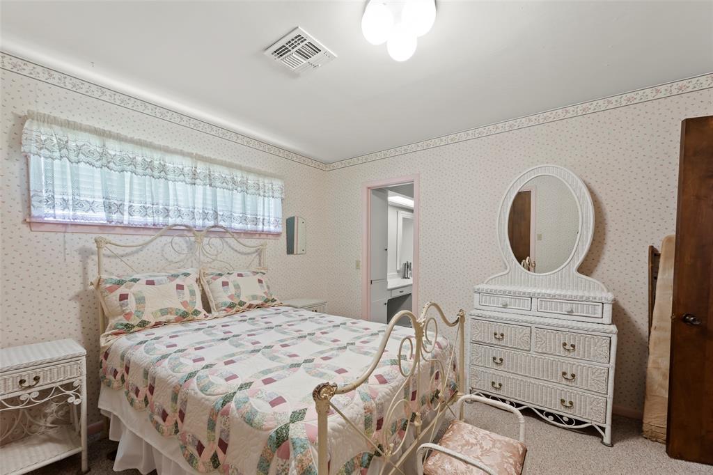 613 Bolling Green Drive, Wharton, Texas image 27