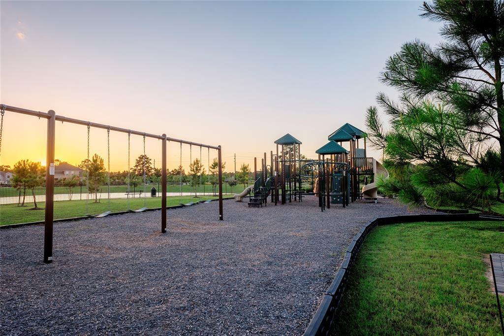 24506 Equipo Fury Dr, Tomball, Texas image 33
