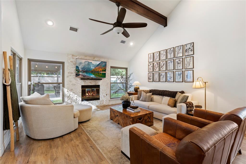 195 S Pathfinders Circle, The Woodlands, Texas image 14