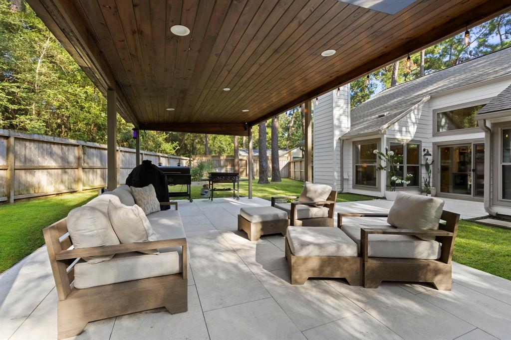 195 S Pathfinders Circle, The Woodlands, Texas image 37