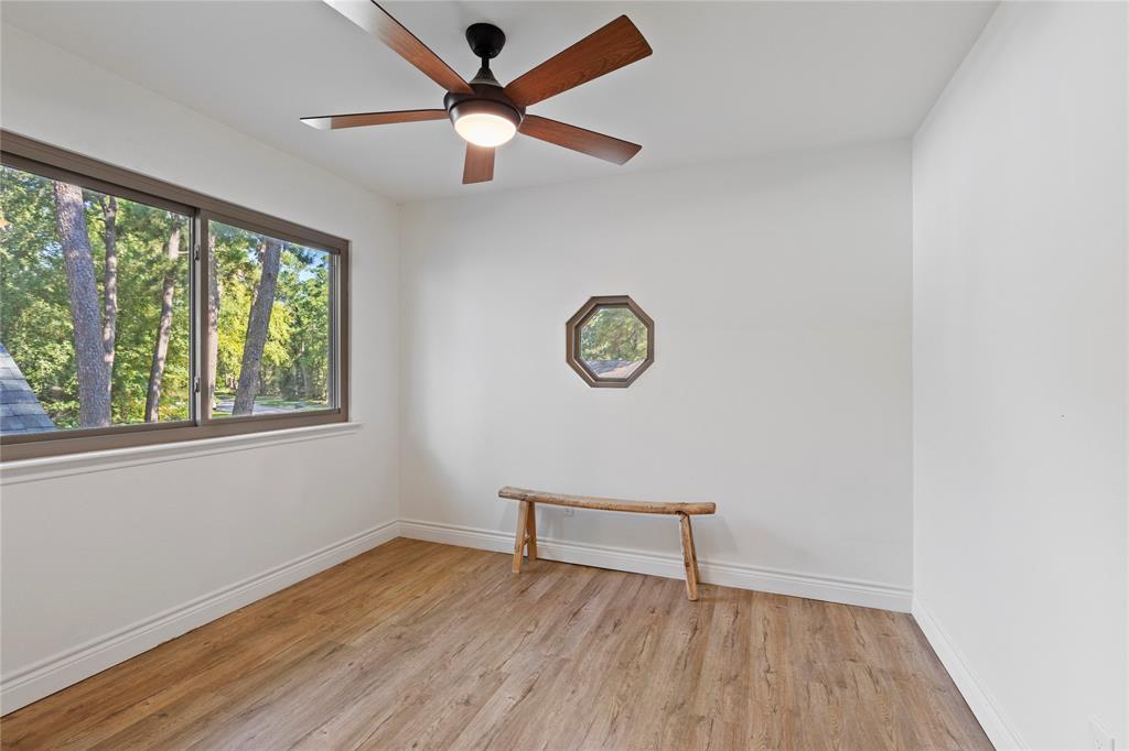 195 S Pathfinders Circle, The Woodlands, Texas image 34