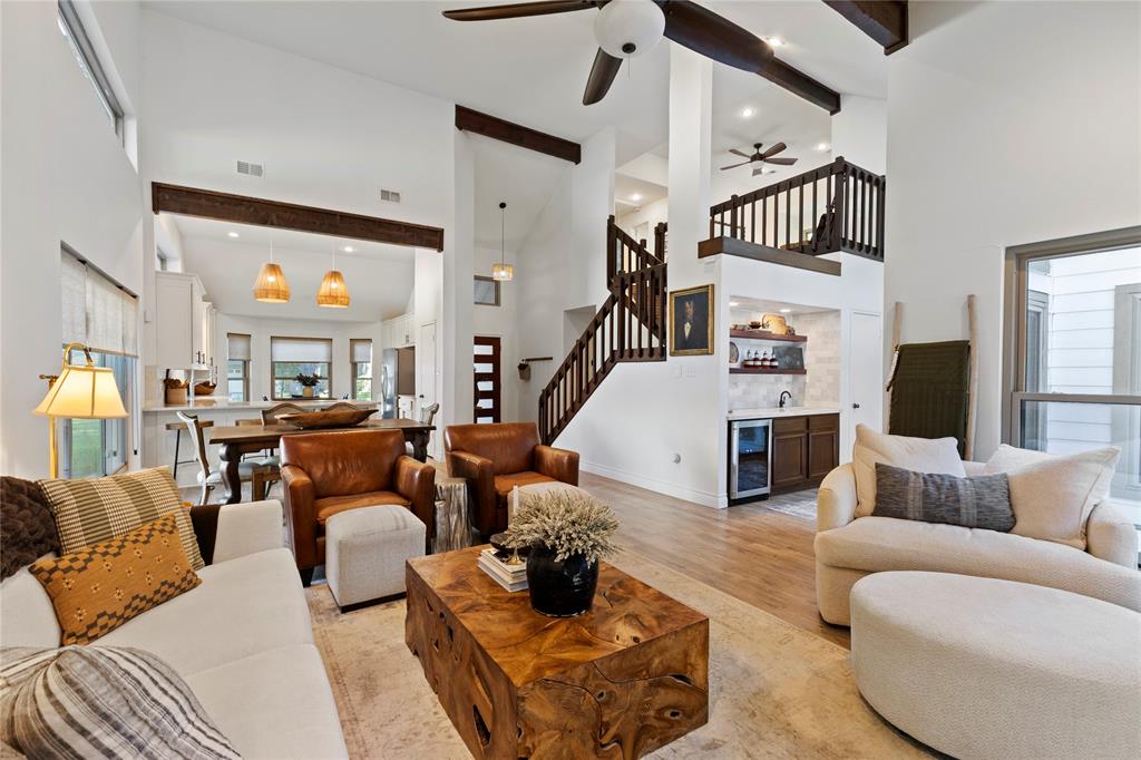 195 S Pathfinders Circle, The Woodlands, Texas image 1