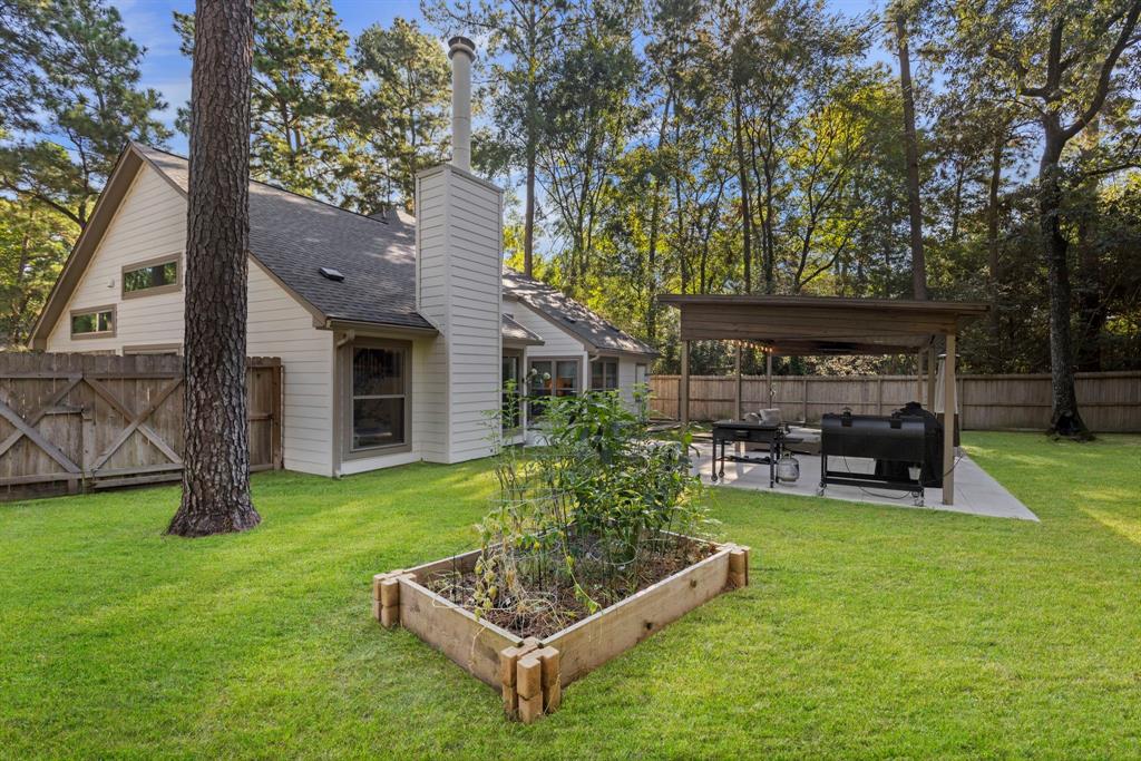 195 S Pathfinders Circle, The Woodlands, Texas image 38