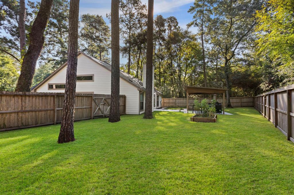 195 S Pathfinders Circle, The Woodlands, Texas image 39