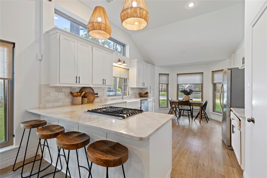 195 S Pathfinders Circle, The Woodlands, Texas image 8