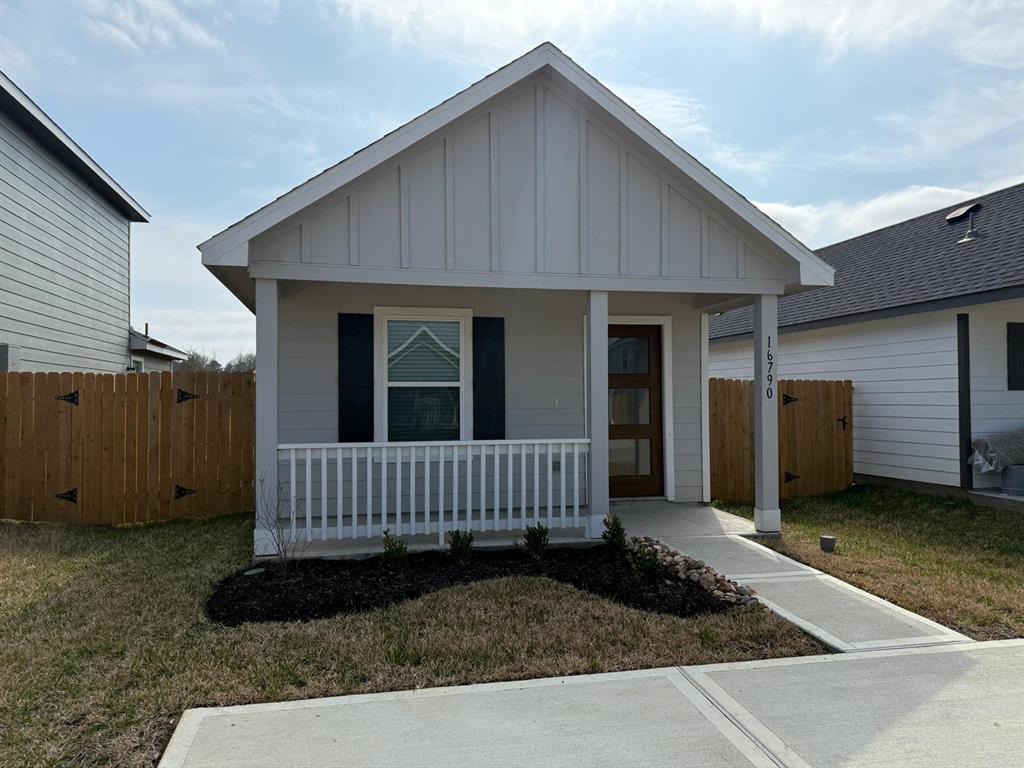 16790 N Marie Village Drive, Conroe, Texas image 1