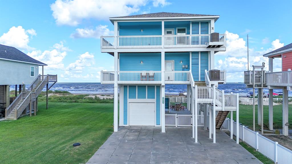 1822 Redfish Lane