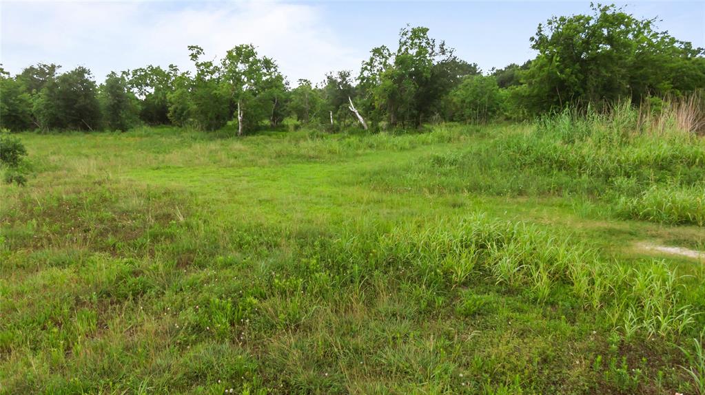 00 Heller Road, Anahuac, Texas image 3