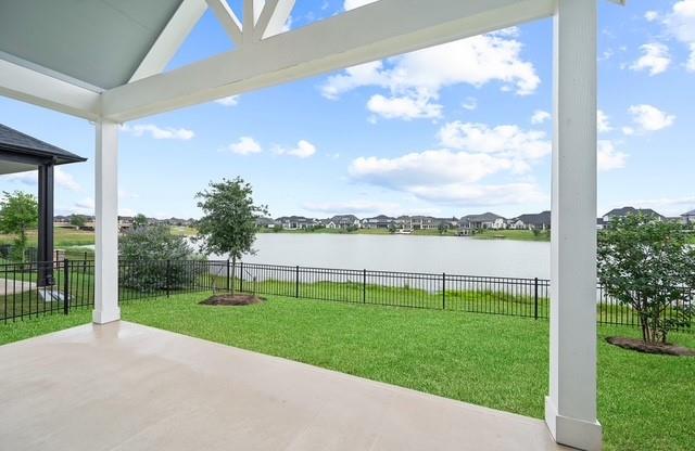 18127 Shoreline Vista Lane, Cypress, Texas image 1