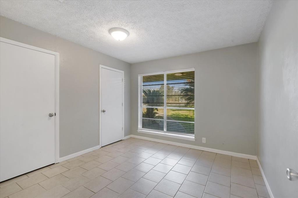 134 Creekwood Drive, Freeport, Texas image 24