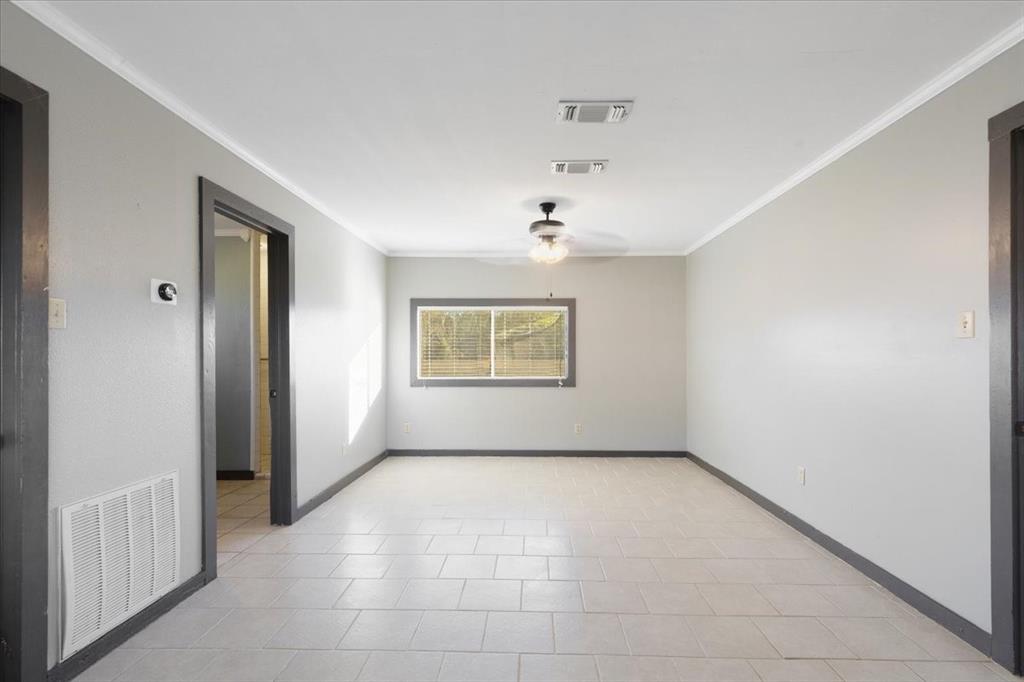 134 Creekwood Drive, Freeport, Texas image 36