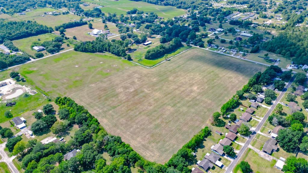 429 W Leblanc Street, Winnie, Texas image 9