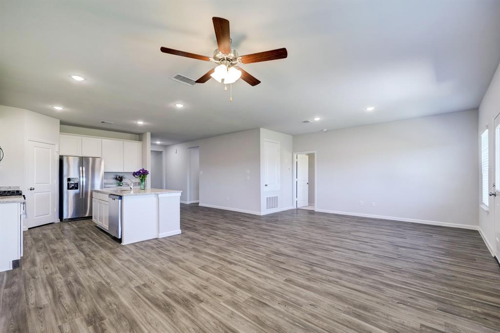 12260 Lady Eli Drive, Willis, Texas image 8