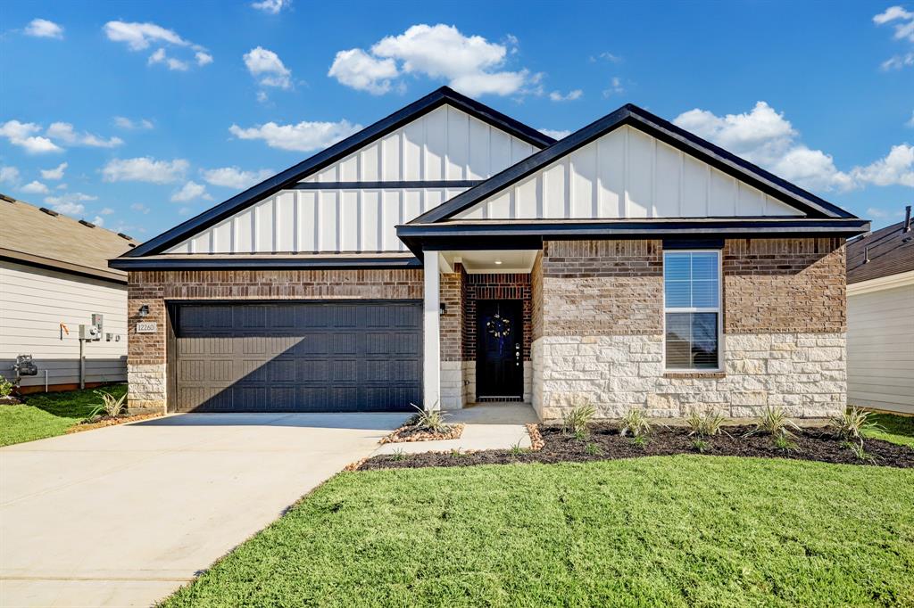 12260 Lady Eli Drive, Willis, Texas image 1