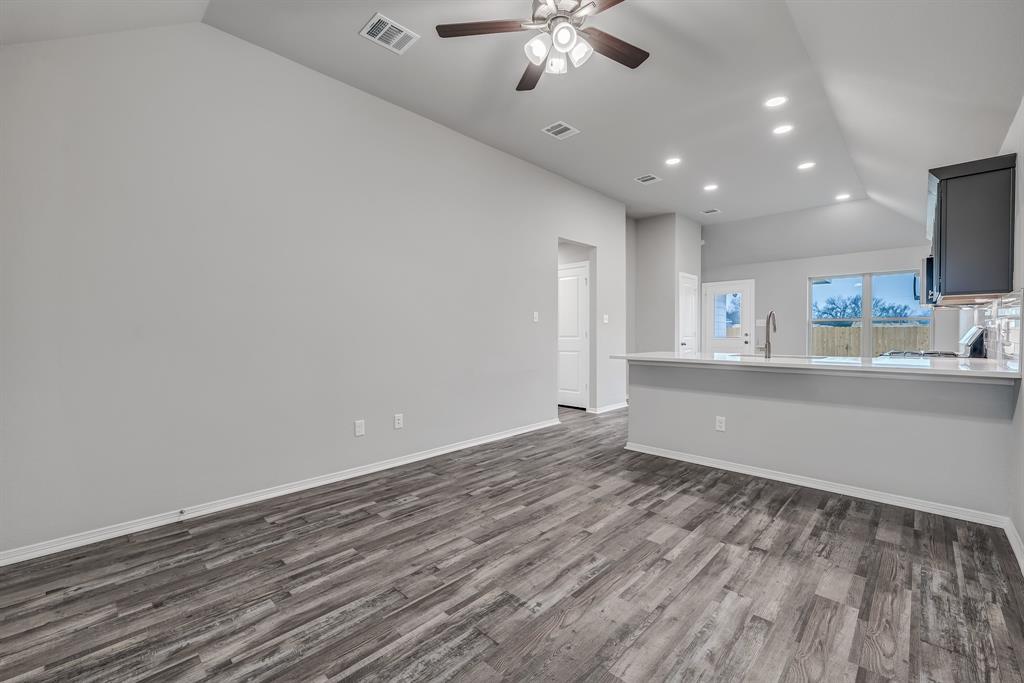 1215 High Street