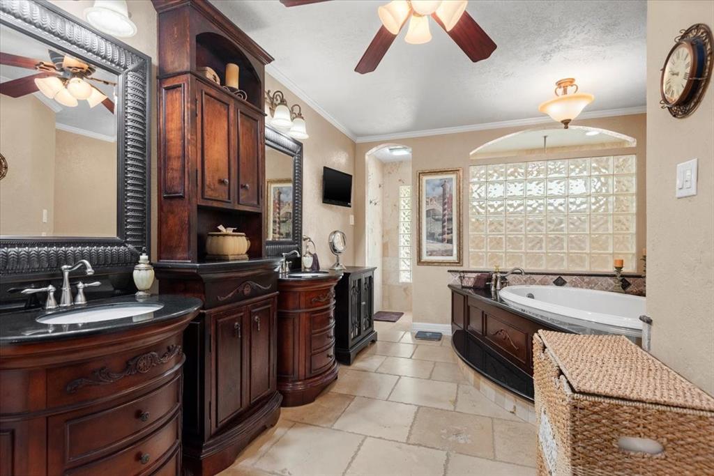 5202 Timber Shade Drive, Kingwood, Texas image 20
