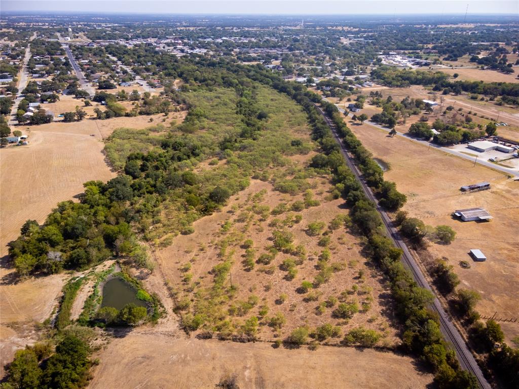 28.139 Acres W Cuero Street, Giddings, Texas image 4