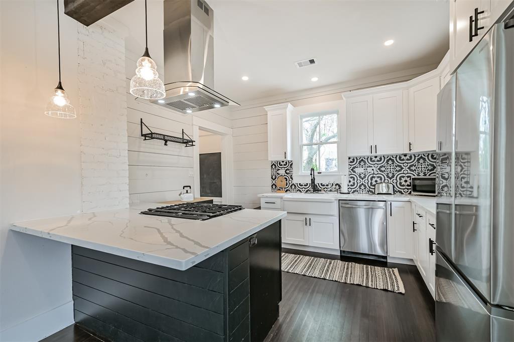 1715 30th Street, Galveston, Texas image 7