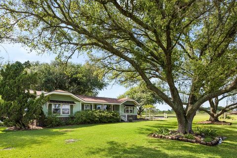 Manufactured Home in El Campo TX 657 County Road 453 Rd.jpg