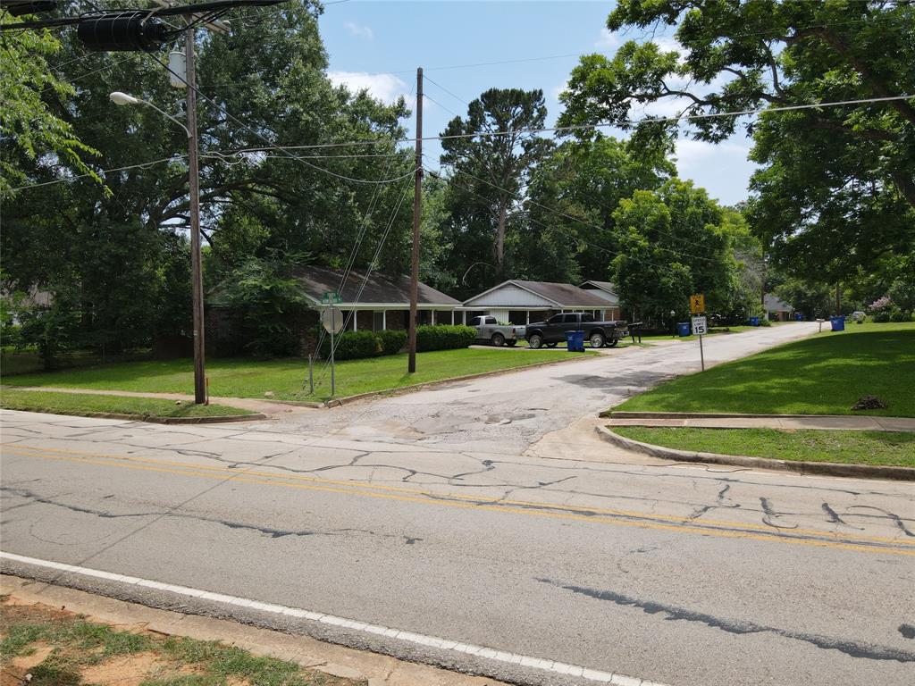 000 Homewood And Pineview, Crockett, Texas image 7