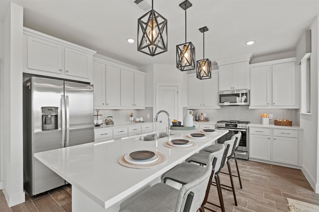 21223 Fiery Skipper Drive, Cypress, Texas image 3