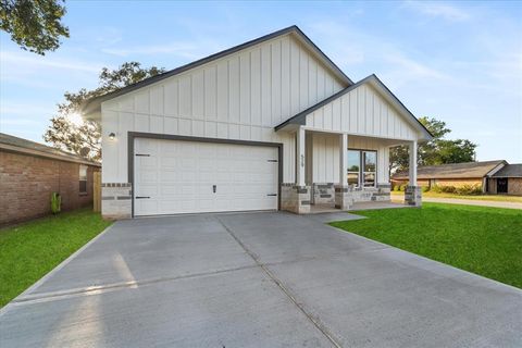 A home in La Porte