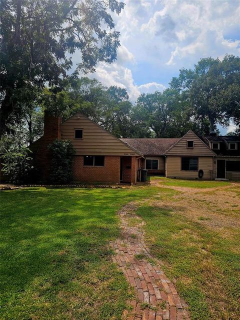 A home in Bay City