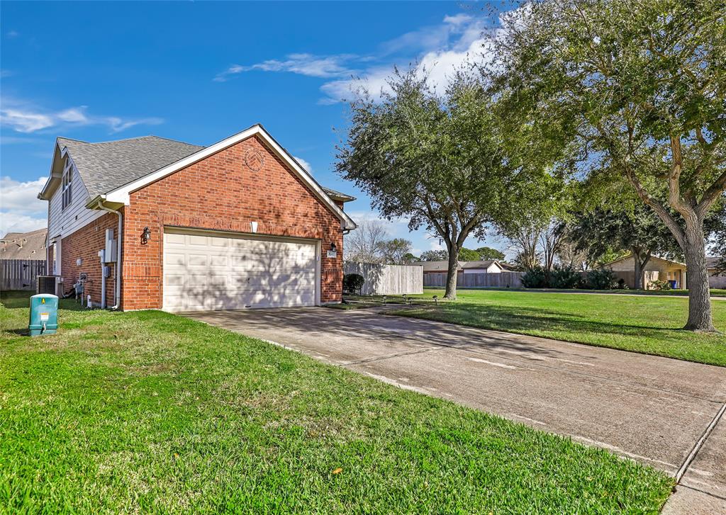 602 27th Avenue, Texas City, Texas image 2