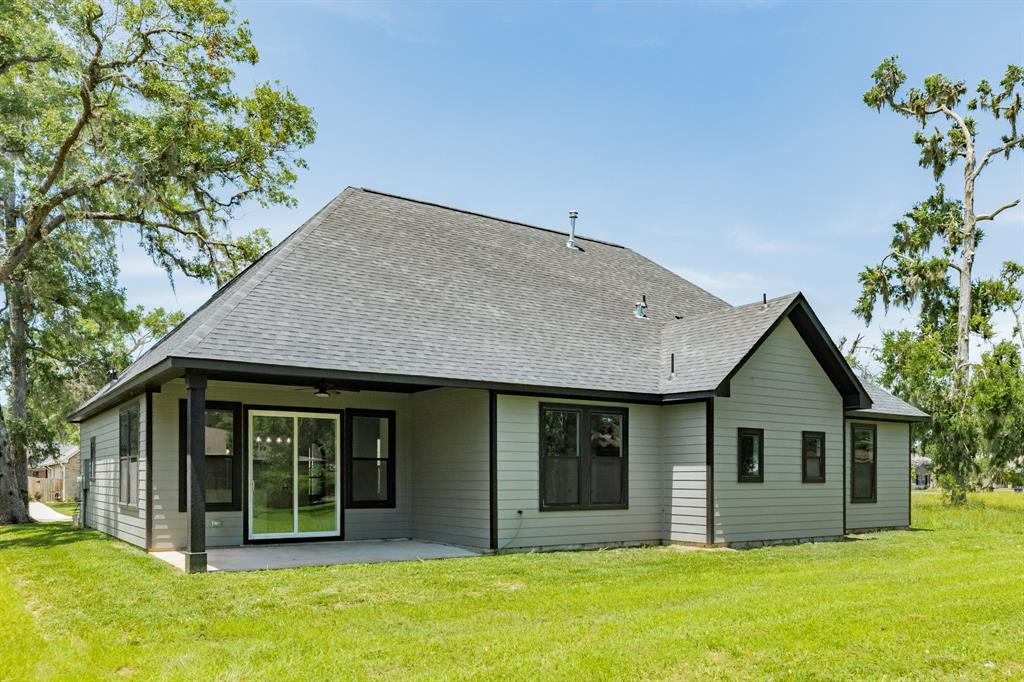 245 Montclaire Drive, West Columbia, Texas image 37