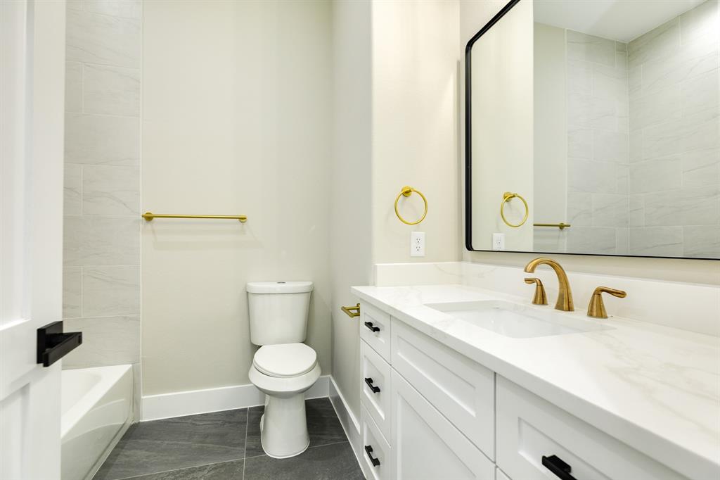 245 Montclaire Drive, West Columbia, Texas image 30