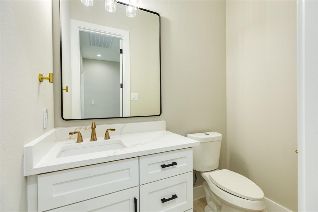 245 Montclaire Drive, West Columbia, Texas image 23