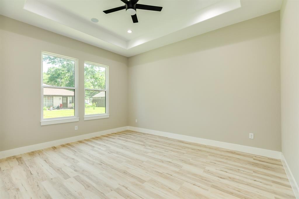 245 Montclaire Drive, West Columbia, Texas image 24
