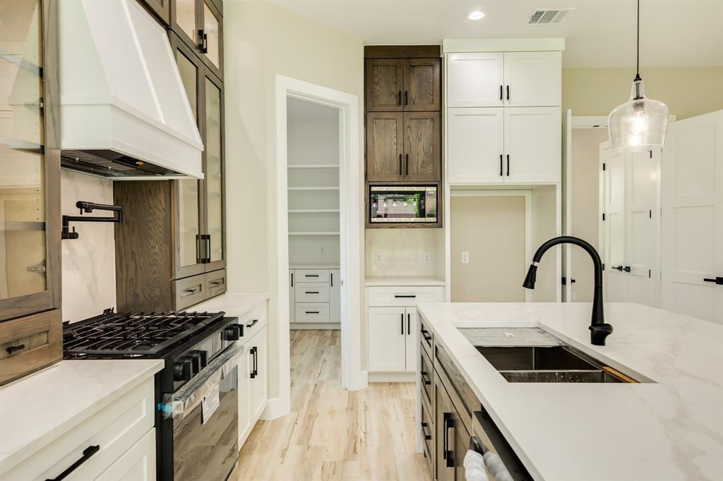 245 Montclaire Drive, West Columbia, Texas image 15