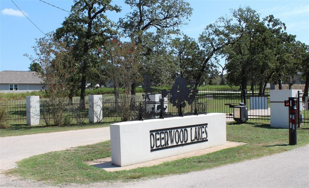 Park View Dr, Hempstead, Texas image 7