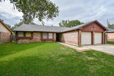 Single Family Residence in Baytown TX 1410 Sherwood Street.jpg