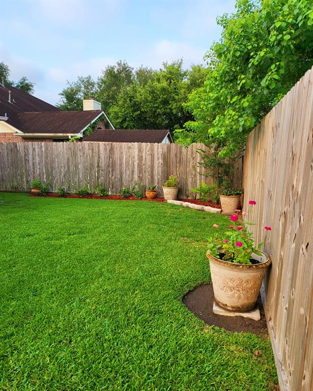 2014 N Mission Circle, Friendswood, Texas image 44