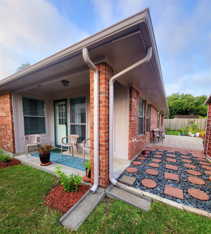 2014 N Mission Circle, Friendswood, Texas image 32