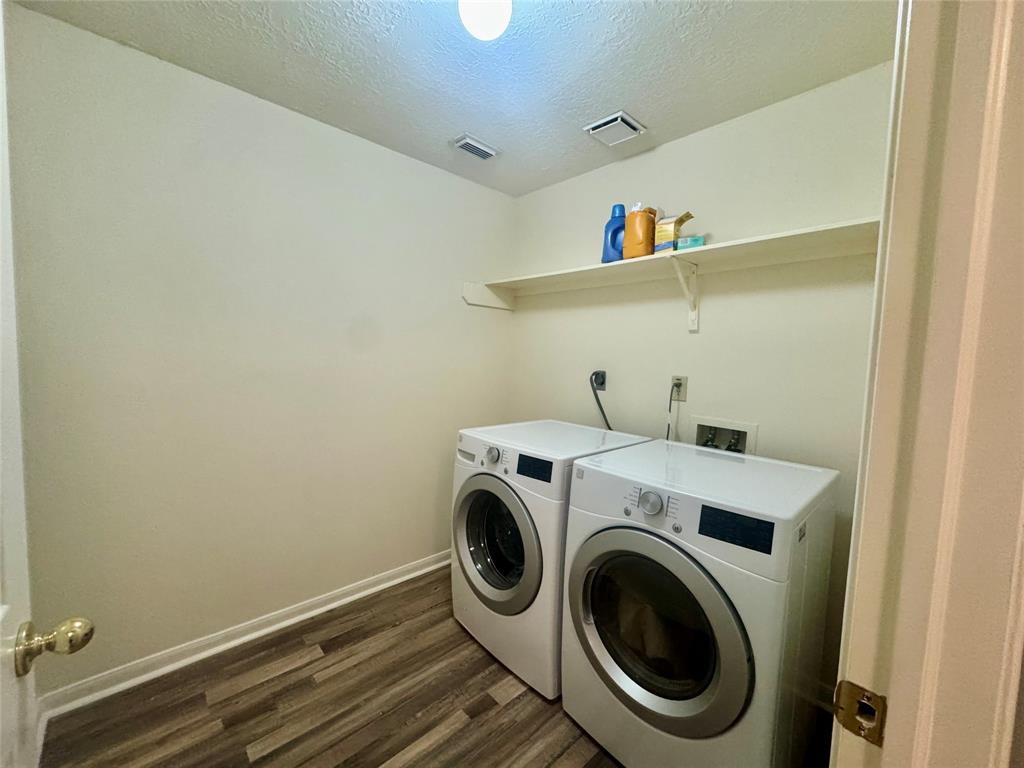 2014 N Mission Circle, Friendswood, Texas image 30