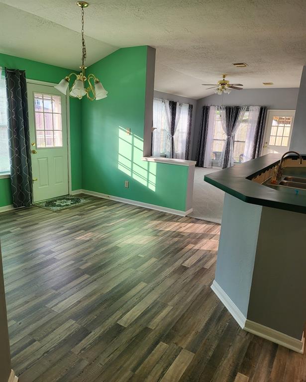 2014 N Mission Circle, Friendswood, Texas image 17