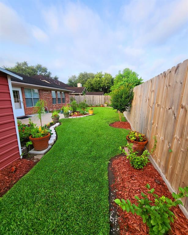 2014 N Mission Circle, Friendswood, Texas image 34