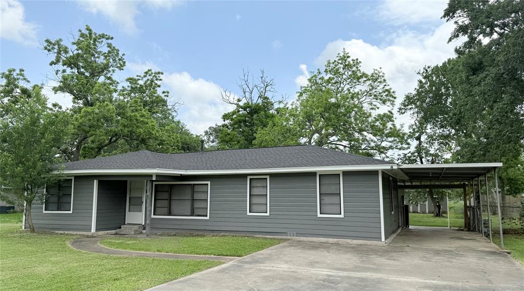 231 Moore Street, Richwood, Texas image 1