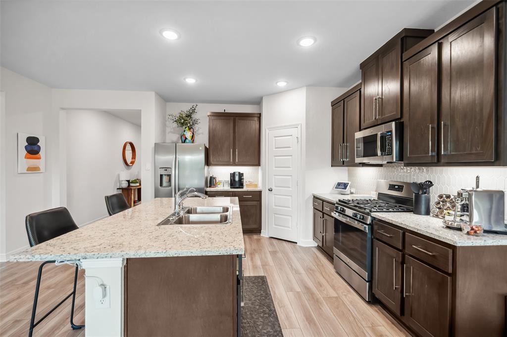 2853 Terrace Grove Drive, Conroe, Texas image 13