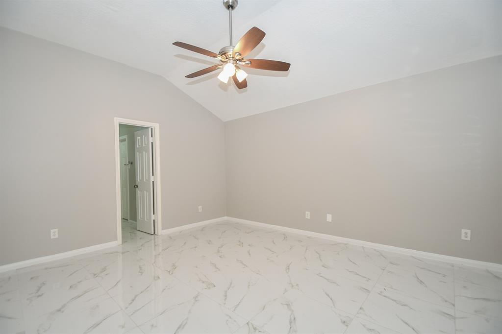 18526 S Wimbledon Drive, Katy, Texas image 20